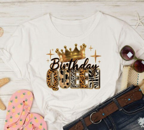 Birthday Queen T-Shirt mit Krone im Tier-Look